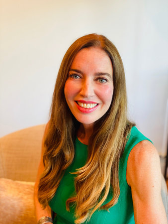 Photo of Jennifer Barrett