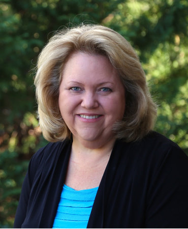 Photo of Mindy Starns Clark