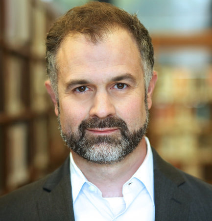 Photo of Neil Hellegers