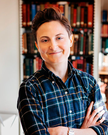 Photo of Holly Jackson