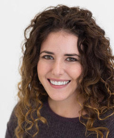 Photo of Andrea Small