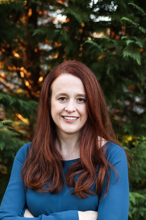 Photo of Maureen Farrell