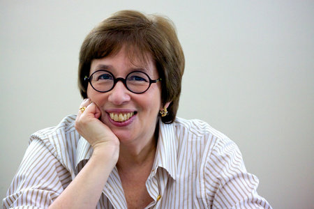 Photo of Linda Greenhouse