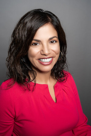 Photo of Daisy Hernández