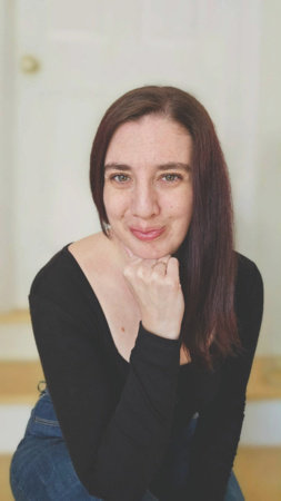 Photo of Elayna R. Gallea