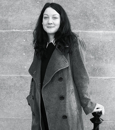 Photo of Helen Macdonald