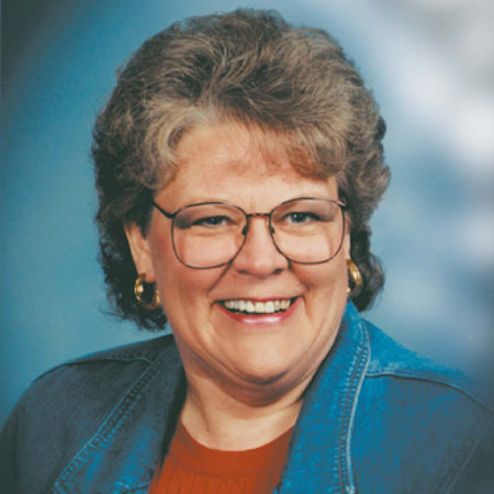 Photo of Lauraine Snelling