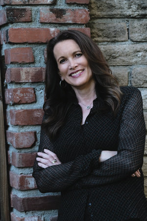 Photo of Hope Edelman