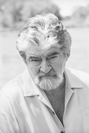 Photo of Joe Eszterhas