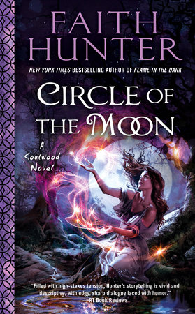 Circle of the Moon by Faith Hunter