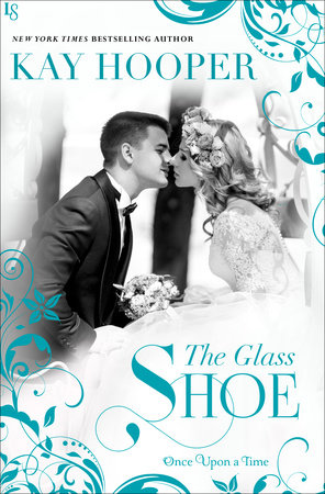 The Glass Shoe by Kay Hooper