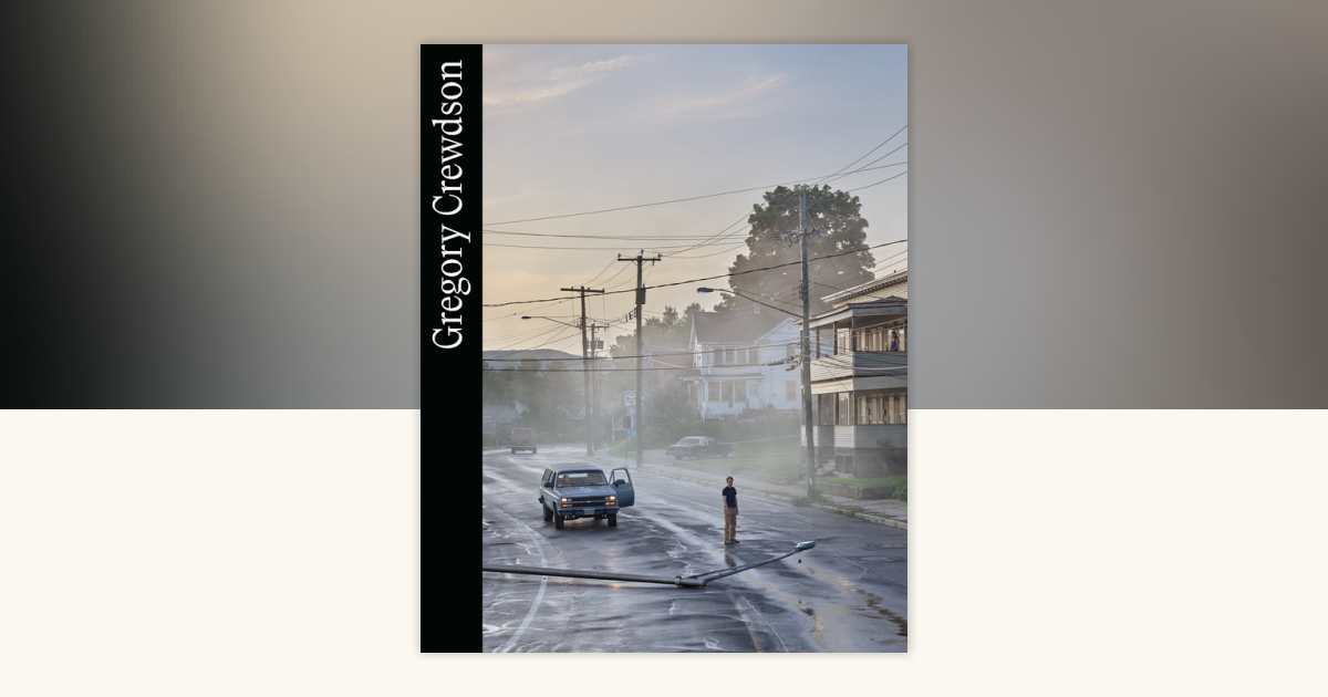洋書 Gregory Crewdson Gregory Crewdson: Moser, Walter: 9783791377384: Amazon.com